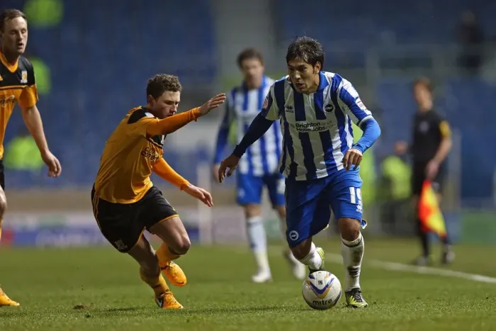 Framed Print : Leonardo Ulloa's Focus: Brighton & Hove Albion vs Hull City, Npower Championship (February 9, 2013) Framed Print : Leonardo Ulloa's Focus: Brighton & Hove Albion vs Hull City, Npower Championship (February 9, 2013)