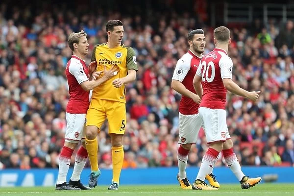 Lewis Dunk on High Alert: Arsenal vs. Brighton and Hove Albion, Premier League (01OCT17)