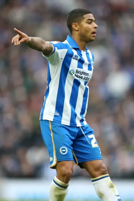 Framed Print : Liam Bridcutt in Action for Brighton & Hove Albion vs Middlesbrough, Npower Championship, Amex Stadium (October 2012) Framed Print : Liam Bridcutt in Action for Brighton & Hove Albion vs Middlesbrough, Npower Championship, Amex Stadium (October 2012)