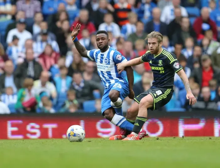 Framed Print : LuaLua's Cross: A Moment from Brighton v Middlesbrough (18 October 2014) Framed Print : LuaLua's Cross: A Moment from Brighton v Middlesbrough (18 October 2014)