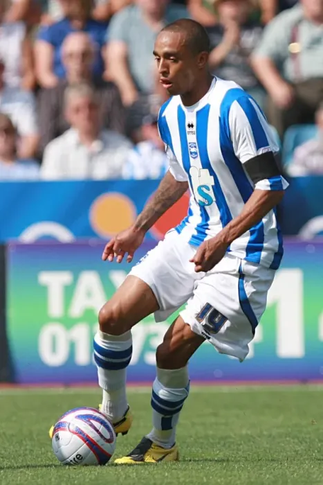 Framed Print : Mark Wright in Action for Brighton and Hove Albion FC Framed Print : Mark Wright in Action for Brighton and Hove Albion FC