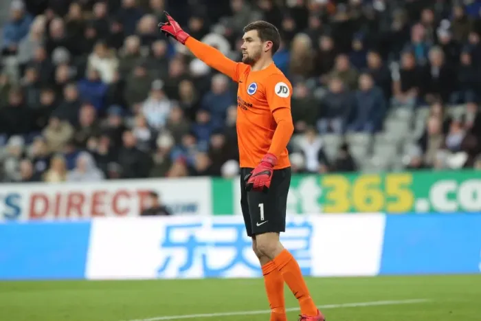 Framed Print : Mat Ryan of Brighton and Hove Albion Faces Newcastle United Onslaught in Premier League Clash (30DEC17)