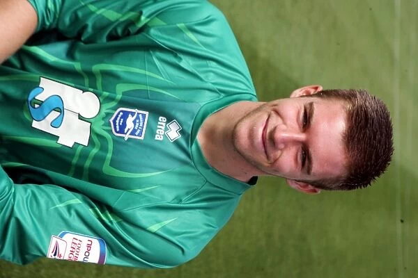 Mitch Walker: Brighton and Hove Albion FC Goalkeeper in Action