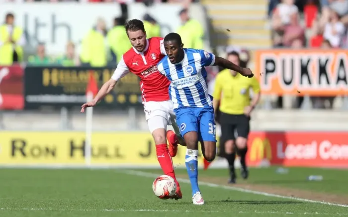 Framed Print : Mustapha Carayol: In Action for Brighton and Hove Albion vs. Rotherham United, Sky Bet Championship, 6th April 2015 Framed Print : Mustapha Carayol: In Action for Brighton and Hove Albion vs. Rotherham United, Sky Bet Championship, 6th April 2015