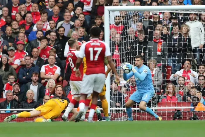 Framed Print : Premier League Showdown: Arsenal vs. Brighton and Hove Albion (01OCT17) Framed Print : Premier League Showdown: Arsenal vs. Brighton and Hove Albion (01OCT17)