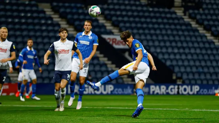Framed Print : Preston North End v Brighton & Hove Albion Framed Print : Preston North End v Brighton & Hove Albion