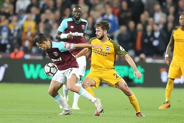 Propper vs Hernandez: Intense Midfield Battle in West Ham vs Brighton Premier League Clash (20OCT17)