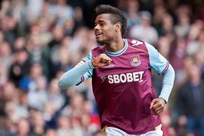 Framed Print : Ricardo Vaz Te Stuns Brighton & Hove Albion: West Ham United Takes 2-0 Lead in Npower Championship (14th April 2012) Framed Print : Ricardo Vaz Te Stuns Brighton & Hove Albion: West Ham United Takes 2-0 Lead in Npower Championship (14th April 2012)