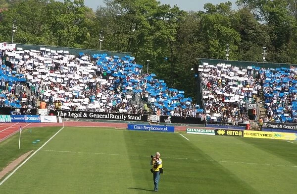 Sea of Supporters: Brighton & Hove Albion vs Stockport County (Withdean Era, May 2009)