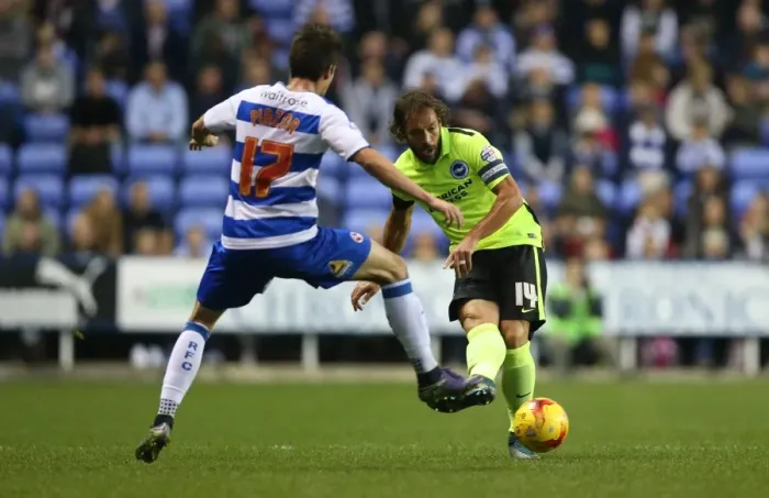 Framed Print : Sky Bet Championship Showdown: Reading vs. Brighton and Hove Albion at Madejski Stadium (31 October 2015) Framed Print : Sky Bet Championship Showdown: Reading vs. Brighton and Hove Albion at Madejski Stadium (31 October 2015)