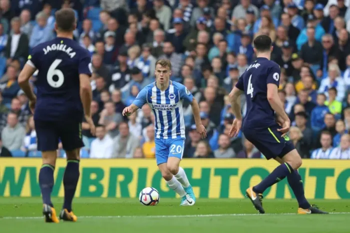 Framed Print : Solly March in Action: Brighton and Hove Albion vs Everton, Premier League (12th August 2017) Framed Print : Solly March in Action: Brighton and Hove Albion vs Everton, Premier League (12th August 2017)