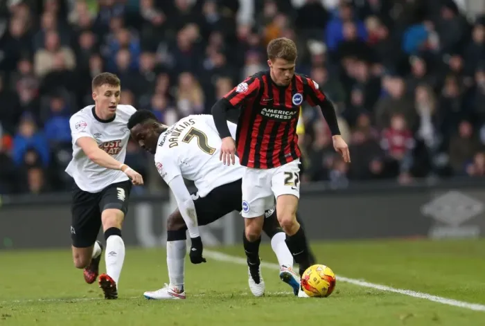 Framed Print : Solly March Leads Brighton and Hove Albion Charge Against Derby County (6th December 2014) Framed Print : Solly March Leads Brighton and Hove Albion Charge Against Derby County (6th December 2014)