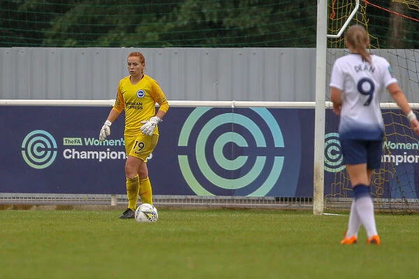 Sophie Harris in Action for Brighton & Hove Albion FC Against Tottenham