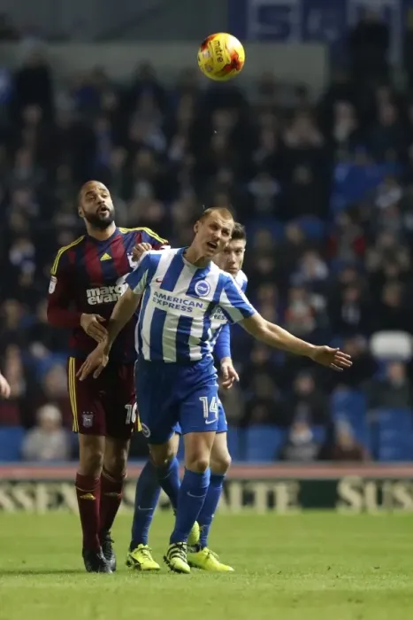 Framed Print : Steve Sidwell of Brighton & Hove Albion in Action Against Ipswich Town, EFL Sky Bet Championship 2017 Framed Print : Steve Sidwell of Brighton & Hove Albion in Action Against Ipswich Town, EFL Sky Bet Championship 2017