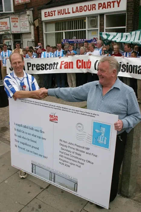 Framed Print : Tim Carder's Footballing Support: Delivering a Giant Postcard to East Hull Labour Party Framed Print : Tim Carder's Footballing Support: Delivering a Giant Postcard to East Hull Labour Party