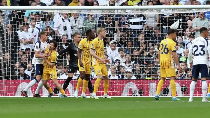 Framed Print : Tottenham Hotspur v Brighton and Hove Albion Premier League 18APR26 Framed Print : Tottenham Hotspur v Brighton and Hove Albion Premier League 18APR26