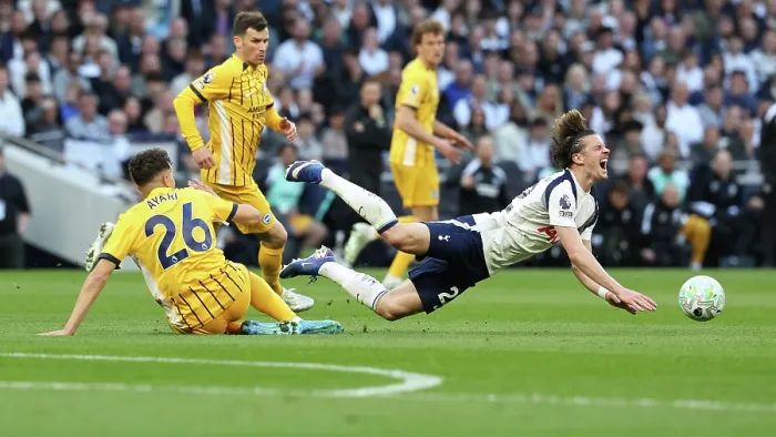 Framed Print : Tottenham Hotspur v Brighton and Hove Albion Premier League 18APR26 Framed Print : Tottenham Hotspur v Brighton and Hove Albion Premier League 18APR26