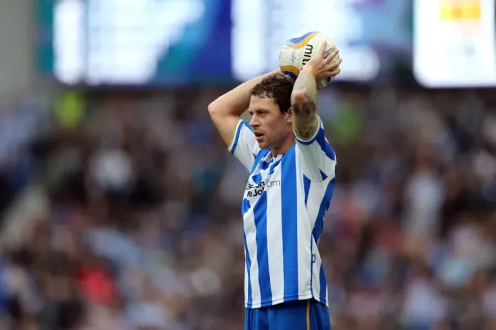Framed Print : Wayne Bridge: Brighton & Hove Albion FC's Star Midfielder Framed Print : Wayne Bridge: Brighton & Hove Albion FC's Star Midfielder