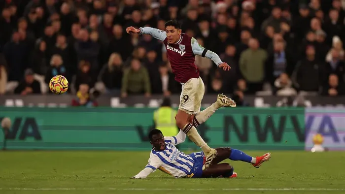 Framed Print : West Ham United v Brighton and Hove Albion Premier League 21DEC24 Framed Print : West Ham United v Brighton and Hove Albion Premier League 21DEC24