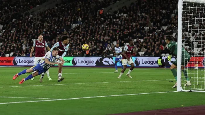 Framed Print : West Ham United v Brighton and Hove Albion Premier League 21DEC24 Framed Print : West Ham United v Brighton and Hove Albion Premier League 21DEC24