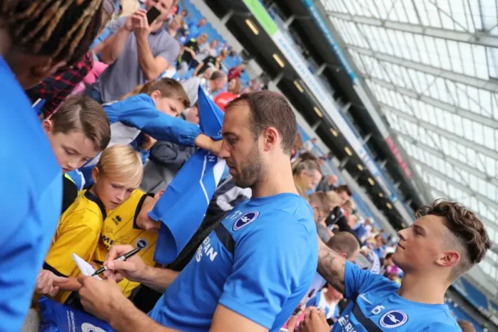 Framed Print : Young Seagulls in Action: Open Training Session at Brighton & Hove Albion FC (July 2016) Framed Print : Young Seagulls in Action: Open Training Session at Brighton & Hove Albion FC (July 2016)