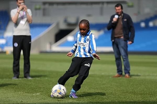 Young Seagulls of Brighton & Hove Albion FC: Open Training Day (08APR15)