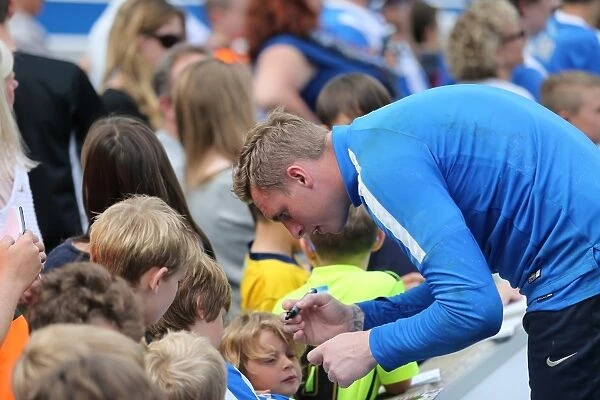 Young Seagulls Open Training Session: Meeting the Players (Autograph Signing), July 31, 2015