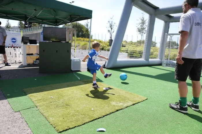 Framed Print : Young Seagulls Open Training Session: Speed & Shoot-Out Challenge (31st July 2015) Framed Print : Young Seagulls Open Training Session: Speed & Shoot-Out Challenge (31st July 2015)