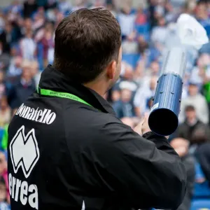 2012-13 Season: A Home Battle - Brighton & Hove Albion vs Barnsley (August 25, 2012) 2012-13 Season: A Home Battle - Brighton & Hove Albion vs Barnsley (August 25, 2012)