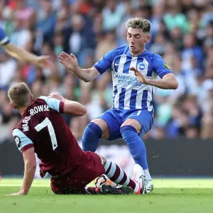 2023/24 Premier League: Intense Match Action between Brighton & Hove Albion and West Ham United at American Express Stadium 2023/24 Premier League: Intense Match Action between Brighton & Hove Albion and West Ham United at American Express Stadium