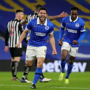 35 Neal Maupay 35 Neal Maupay