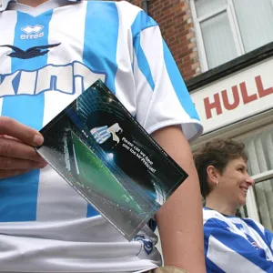 Albion fans deliver postcard to East Hull labour party