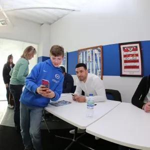 Young Seagulls Prints: Signing Session 17FEB15