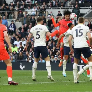 Battle in the Premier League: Tottenham vs. Brighton (08APR23) Battle in the Premier League: Tottenham vs. Brighton (08APR23)