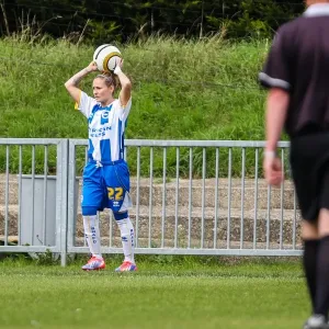 Battle of the Women's Football Field: Brighton & Hove Albion vs. West Ham United (2013-14)