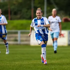 Battle of the Women's Football Field: Brighton & Hove Albion vs. West Ham United (2013-14)