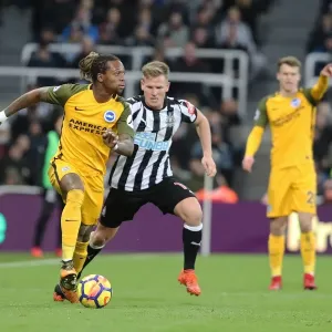Bong vs Ritchie: Intense Battle in Newcastle United vs Brighton and Hove Albion (30DEC17)