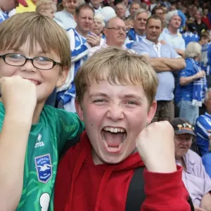 Brighton & Hove Albion 2010-11 Away: Notts County - A Past Glory Brighton & Hove Albion 2010-11 Away: Notts County - A Past Glory