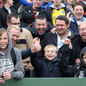 2013-14 Away Games Photographic Print Collection: Yeovil Town 19-10-2013