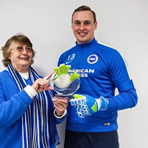 Brighton and Hove Albion: David Stockdale Honored with Coach Travellers Player of the Season Award vs. Derby County (02.05.2016)