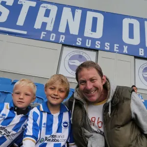 Brighton and Hove Albion: Electric Atmosphere - Crowd Shots from The Amex Stadium (2012-2013) Brighton and Hove Albion: Electric Atmosphere - Crowd Shots from The Amex Stadium (2012-2013)