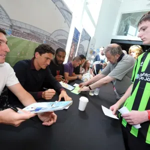 Brighton & Hove Albion FC: 2013 Club Shop Signing Event - Fans Engage with Players