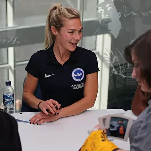 Brighton & Hove Albion FC: 2018 Player Signing Session - Autograph Hunting with Fans
