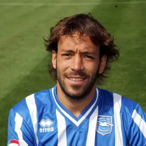 Brighton & Hove Albion: Inigo Calderon - Seaside Star Midfielder Brighton & Hove Albion: Inigo Calderon - Seaside Star Midfielder