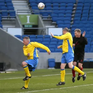 Brighton & Hove Albion: Playing on the Pitch (April 28, 2015) Brighton & Hove Albion: Playing on the Pitch (April 28, 2015)