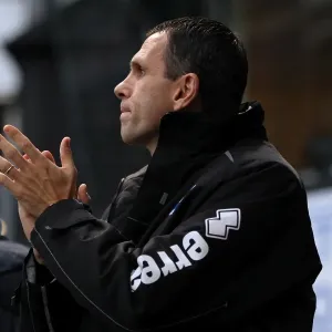Brighton & Hove Albion vs Ipswich Town: A 1-1 Draw in the 2012-13 Season (Away Game)