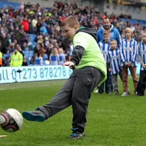 Brighton & Hove Albion vs. Newcastle United (05-01-2013): A Glimpse into the 2012-13 Home Season