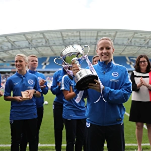 Brighton & Hove Albion Women Celebrate Championship Trophy Ahead of EFL Sky Bet Clash vs. S.S. Lazio (31JUL16)