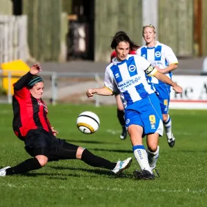 Brighton & Hove Albion Women vs Lewes: A Historic Clash in the 2013-14 Season - Brighton And Hove Albion Women's Football