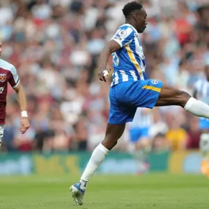 Brighton's Danny Welbeck in Action: Premier League Showdown vs. West Ham United (22MAY22) Brighton's Danny Welbeck in Action: Premier League Showdown vs. West Ham United (22MAY22)